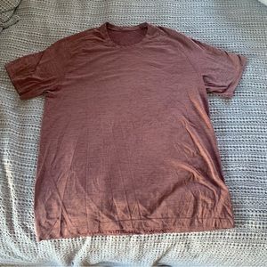 Men’s Lululemon short sleeve t shirt